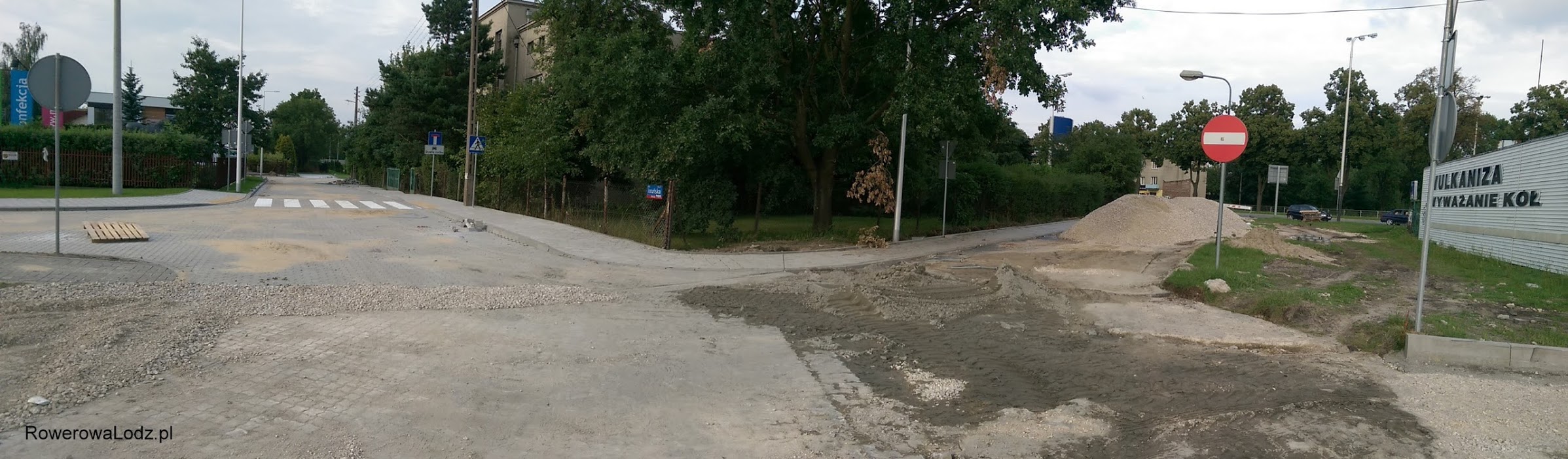 Przy ulicy Toruńskiej widać postęp prac na ulicy, nie zaś przy drodze dla rowerów