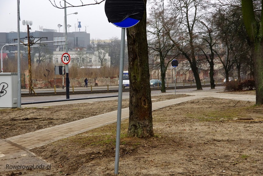 Widok od strony al. Mickiewicza przy parku Poniatowskiego w sobotę 24 stycznia 2015