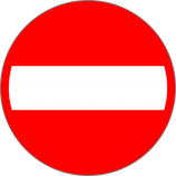 B-2 zakaz wjazdu Znak zakazuje wjazdu na drogę lub jezdnię od strony jego umieszczenia pojazdów, kolumn pieszych oraz jeźdźców i poganiaczy.