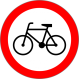 B-9 zakaz wjazdu rowerów Znak zakazuje ruchu zarówno na jezdni i poboczu rowerów i wózków rowerowych. Stosowany na drogach o dużym natężeniu ruchu lub dużej dopuszczalnej prędkości stanowiących niebezpieczeństwo dla kierujących rowerami oraz tam, gdzie w pobliżu została wyznaczona droga dla rowerów oznaczona znakiem C-13.